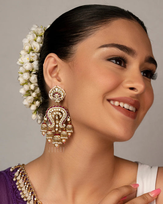 Aarnika Jhumkas