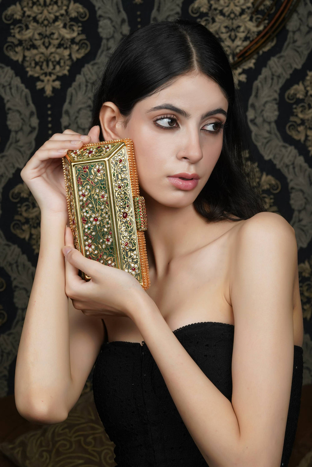 Ornate Jeweled Emerald Green & Gold Clutch