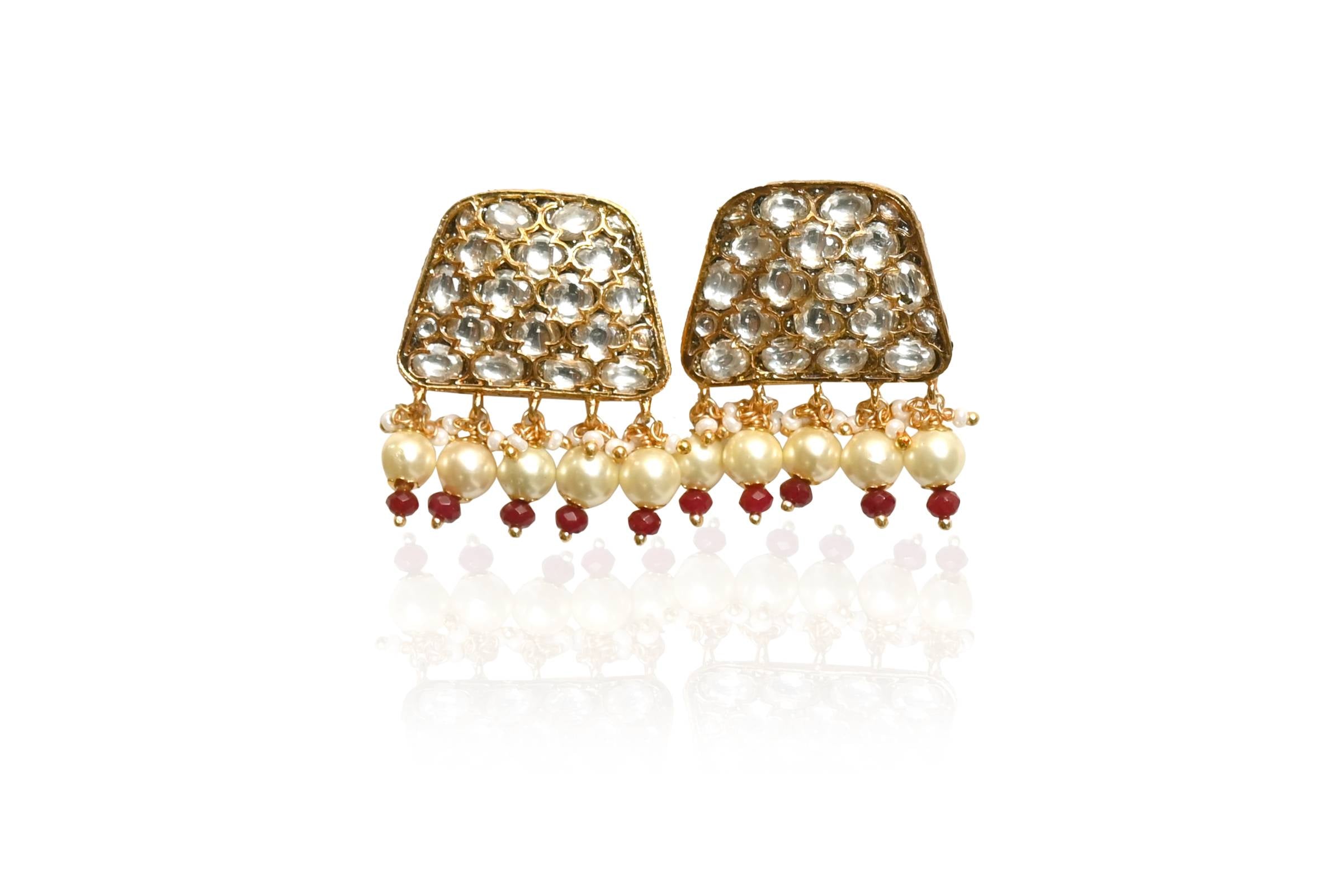 Kundan Pearl Jewellery Set By Fluorite